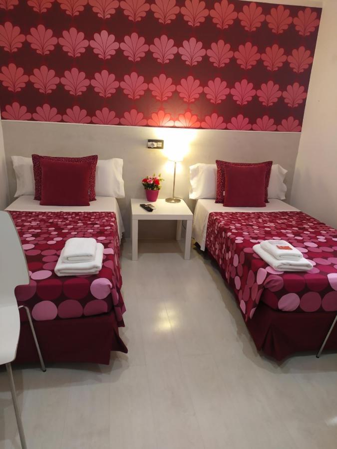 Hostal Inn Мадрид Экстерьер фото