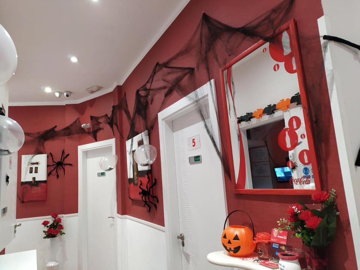 Hostal Inn Мадрид Экстерьер фото
