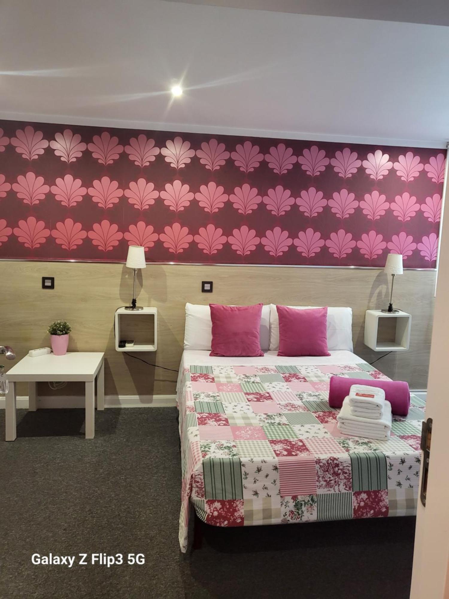 Hostal Inn Мадрид Экстерьер фото
