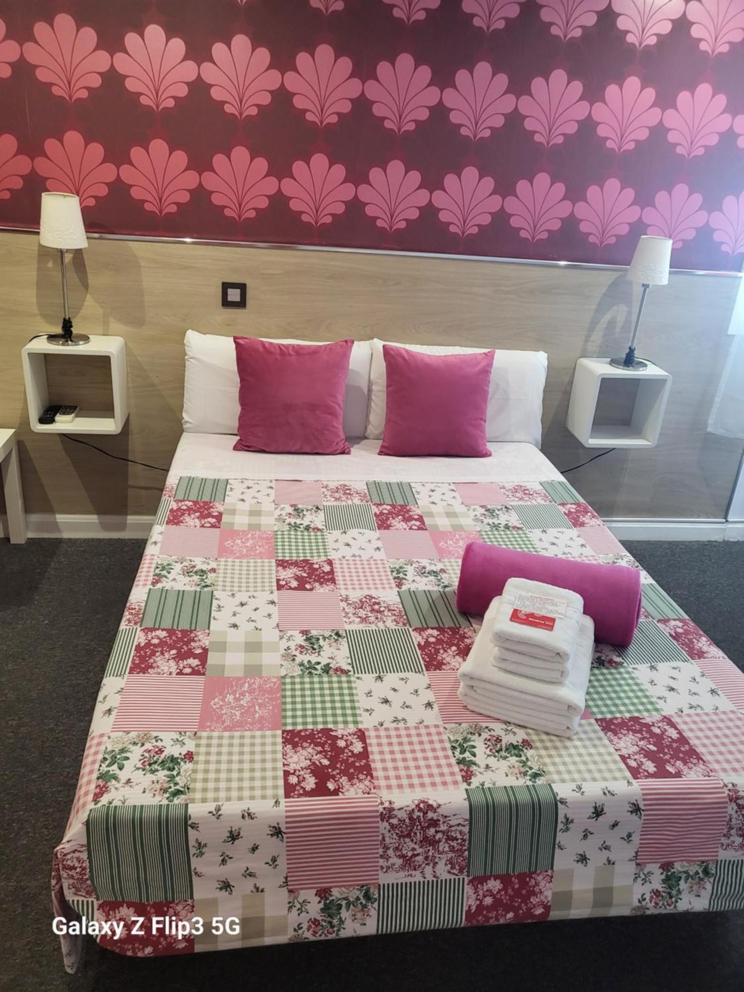 Hostal Inn Мадрид Экстерьер фото