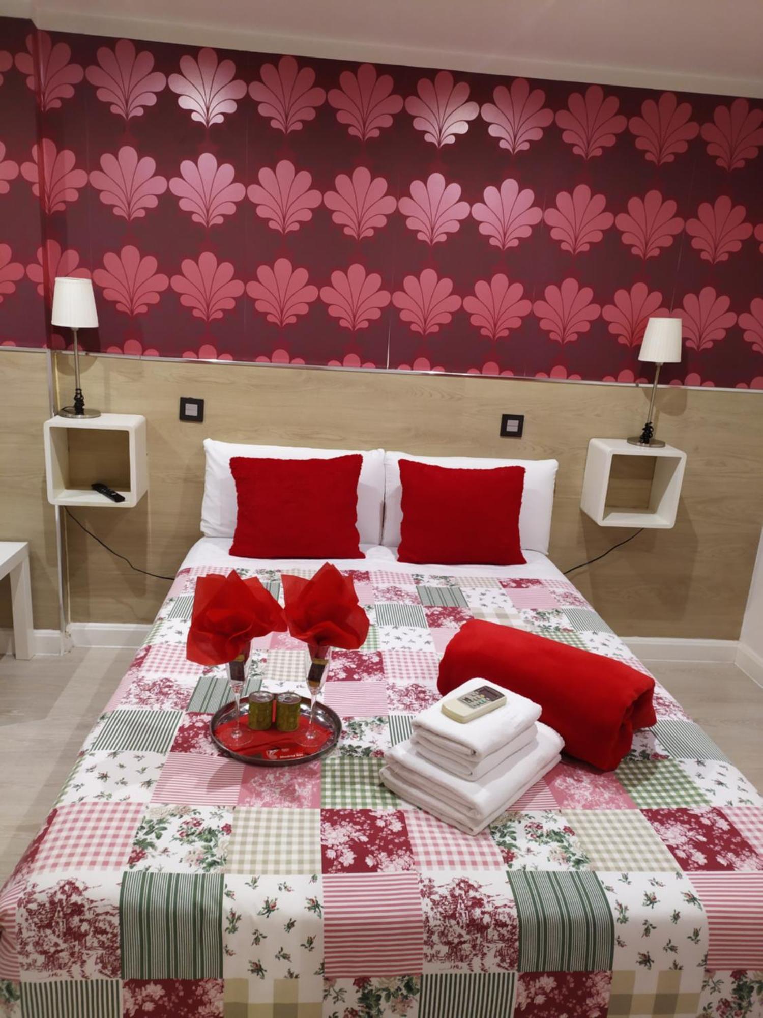 Hostal Inn Мадрид Экстерьер фото