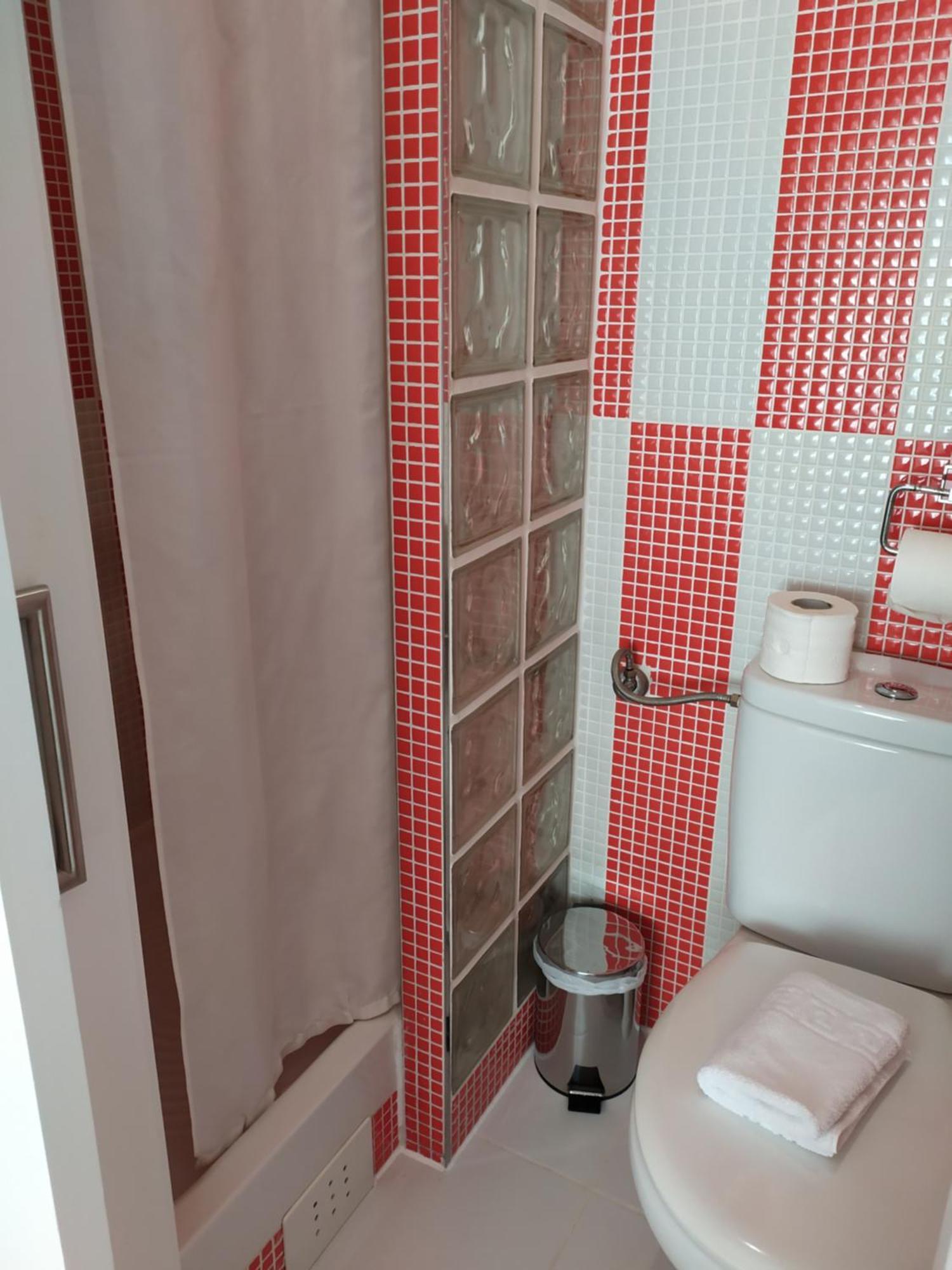Hostal Inn Мадрид Экстерьер фото